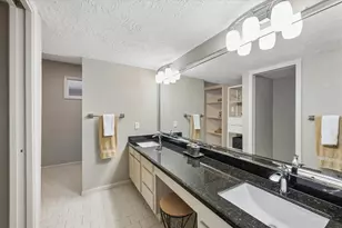 2811 Lighthouse Dr, Houston, TX 77058 - Photo 20