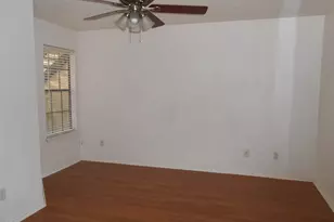 2750 Holly Hall St, Houston, TX 77054 - Photo 8