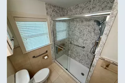 2106 Woodcrest Drive, Houston, TX 77018 - Photo 10