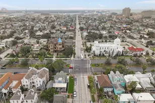 1403 Broadway, Galveston, TX 77550 - Photo 50