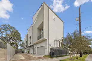 843 W 23rd St, Houston, TX 77008 - Photo 1