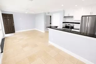 8118 Albacore Dr, Houston, TX 77074 - Photo 2