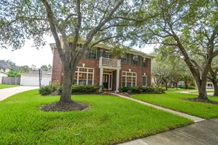 17415 Fountainview Cir, Sugar Land, TX 77479 - Photo 2