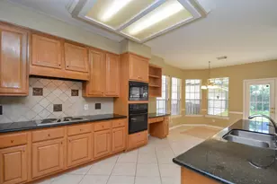 17415 Fountainview Cir, Sugar Land, TX 77479 - Photo 12
