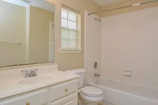 17415 Fountainview Cir, Sugar Land, TX 77479 - Photo 18