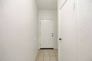 7589 Cambridge St, Houston, TX 77054 - Photo 2