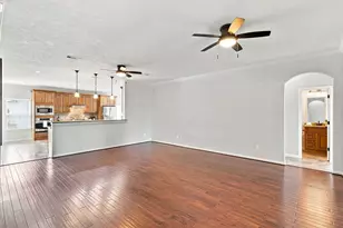 605 Brunswick Dr, League City, TX 77573 - Photo 8