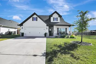 1908 Meridian Ct, Bryan, TX 77807 - Photo 2