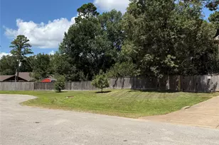 29122 Hidden Lake Ct, Magnolia, TX 77354 - Photo 2