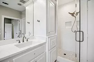 222 Breezy Way, The Woodlands, TX 77380 - Photo 24