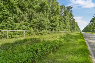 1706 County Road 3011, Dayton, TX 77535 - Photo 4