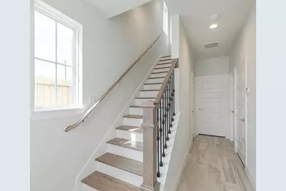 2806 Grand Fountains Drive #I, Houston, TX 77054 - Photo 4