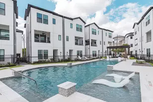 2806 Grand Fountains Dr, Houston, TX 77054 - Photo 2