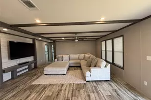 421 Bower Ln, Conroe, TX 77303 - Photo 4