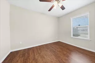 12623 Mountain Daisy Rd, Houston, TX 77038 - Photo 16
