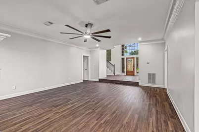 8027 Danette Court, Spring, TX 77379 - Photo 10