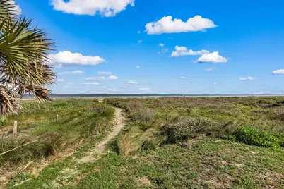 22805 Gulf Drive, Galveston, TX 77554 - Photo 46