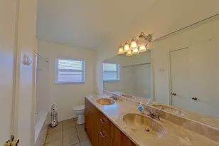 11430 Sagemorgan Dr, Houston, TX 77089 - Photo 16