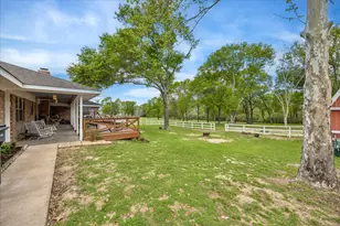 2919 Center Hill Cir, Bellville, TX 77418 - Photo 20