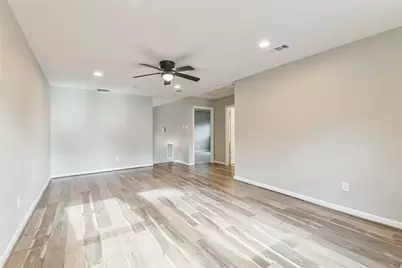 5115 Green Springs Drive, Houston, TX 77066 - Photo 26