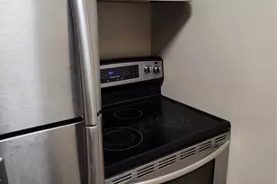 2201 Fountain View Dr, Houston, TX 77057 - Photo 14