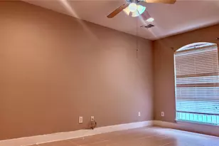 10538 Huntington View Dr, Houston, TX 77099 - Photo 12