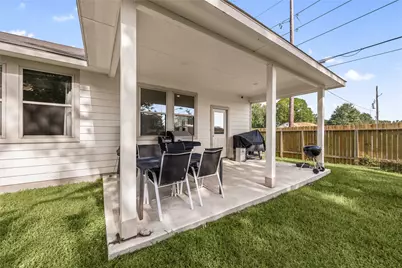 601 Burkett Street, Dayton, TX 77535 - Photo 18