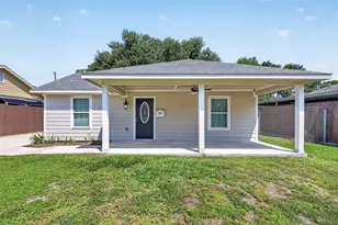 7623 McHenry St, Houston, TX 77087 - Photo 1