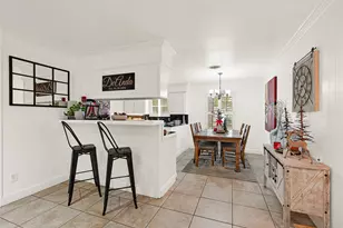 10309 Ivyridge Rd, Houston, TX 77043 - Photo 8