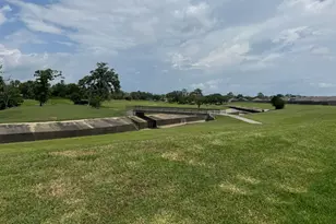 3923 Hawaiian Ct, Baytown, TX 77521 - Photo 42