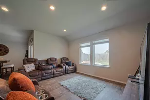 3923 Hawaiian Ct, Baytown, TX 77521 - Photo 6