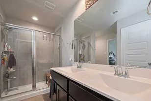 3923 Hawaiian Ct, Baytown, TX 77521 - Photo 24