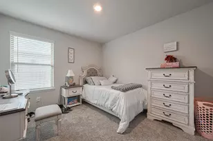 3923 Hawaiian Ct, Baytown, TX 77521 - Photo 26