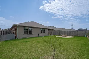 3923 Hawaiian Ct, Baytown, TX 77521 - Photo 34