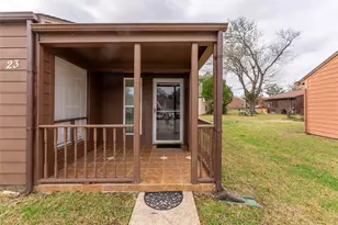 23 Townhouse Ln, Trinity, TX 75862 - Photo 6