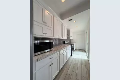 12625 Memorial Drive #91, Houston, TX 77024 - Photo 16
