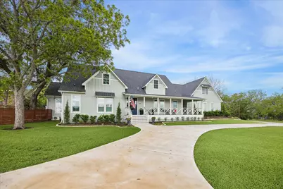 859 E Glenn Street, Bellville, TX 77418 - Photo 1