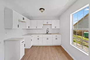 8030 Record St, Houston, TX 77028 - Photo 6