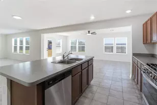 1236 Marsh Wren Ct, La Marque, TX 77568 - Photo 8