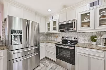 13950 Pirates Beach Boulevard, Galveston, TX 77554 - Photo 18
