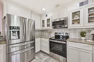 13950 Pirates Beach Blvd, Galveston, TX 77554 - Photo 18