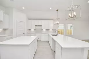 1004 Golden Glow Path, Magnolia, TX 77355 - Photo 10