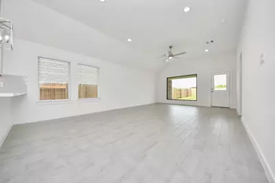 1004 Golden Glow Path, Magnolia, TX 77355 - Photo 16