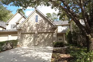 90 N Valley Oaks Cir, The Woodlands, TX 77382 - Photo 2