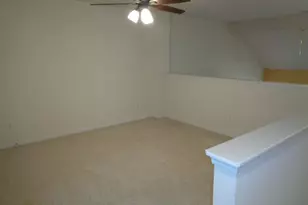 90 N Valley Oaks Cir, The Woodlands, TX 77382 - Photo 16