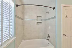 39 N Walden Elms Cir, Spring, TX 77382 - Photo 38