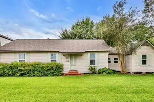 807 Fisher St, Houston, TX 77018 - Photo 1