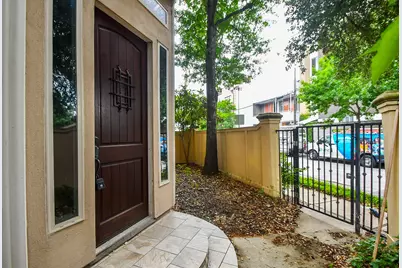 717 Welch Street, Houston, TX 77006 - Photo 4