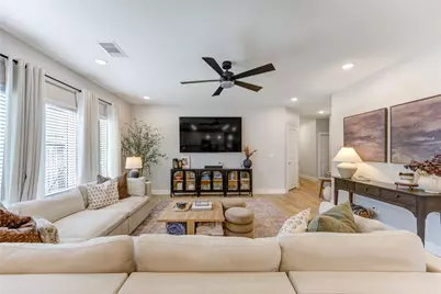 5009 Coral Vine Court, Pearland, TX 77584 - Photo 4
