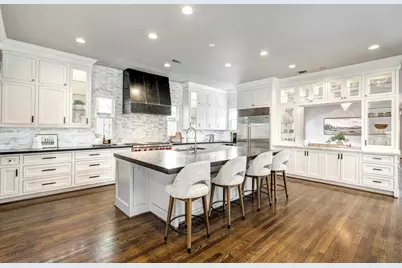 1811 Harvard Street, Houston, TX 77008 - Photo 1